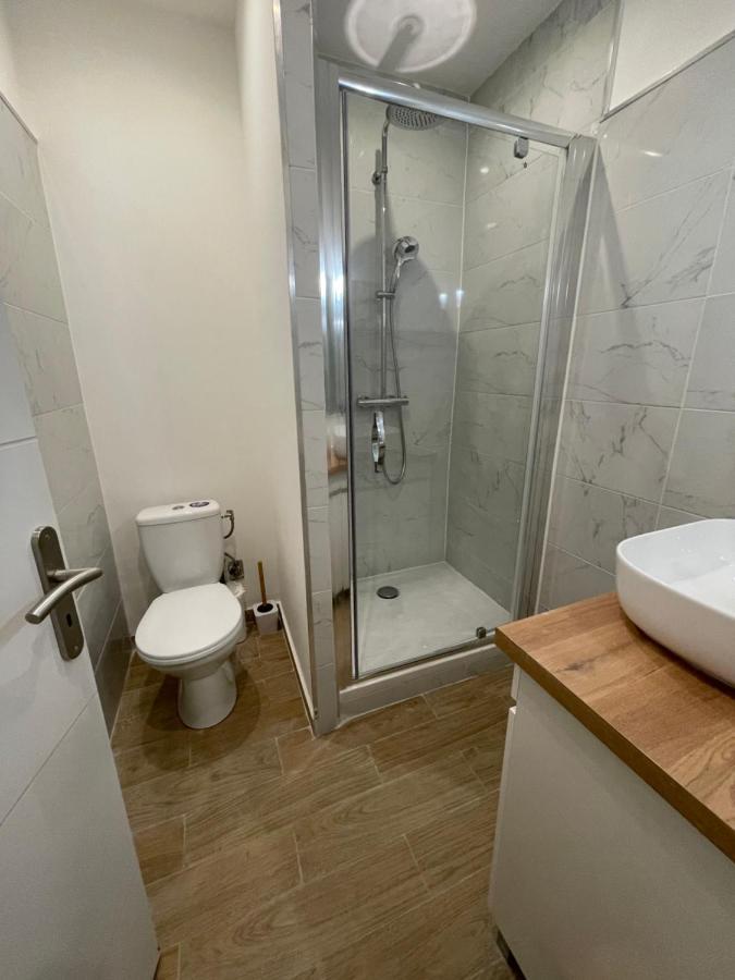 Le Casimir - Superbe T3 En Plein Centre Ville Renove Avec Gout - Wifi Béziers Exteriér fotografie