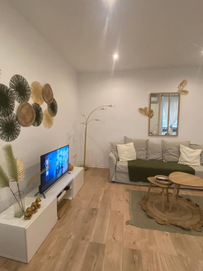 Le Casimir - Superbe T3 En Plein Centre Ville Renove Avec Gout - Wifi Béziers Exteriér fotografie